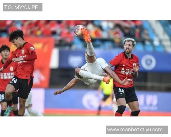 奥斯卡昏厥两分钟后恢复意识圣保罗确认其已出院并状况良好 奥斯卡昏厥两分钟后恢复意识圣保罗确认其已出院并状况良好