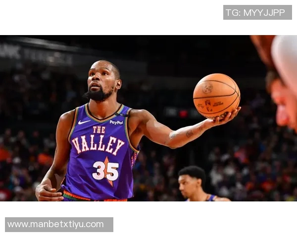 杜兰特回忆雷霆时期的多重角色扮演与球星风格的融合之路 杜兰特回忆雷霆时期的多重角色扮演与球星风格的融合之路