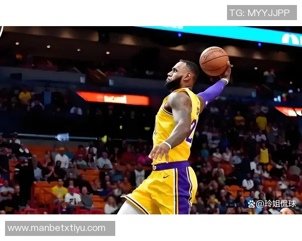 丹尼格林评论戈贝尔上赛季对湖人表现堪比张伯伦震撼数据 丹尼格林评论戈贝尔上赛季对湖人表现堪比张伯伦震撼数据